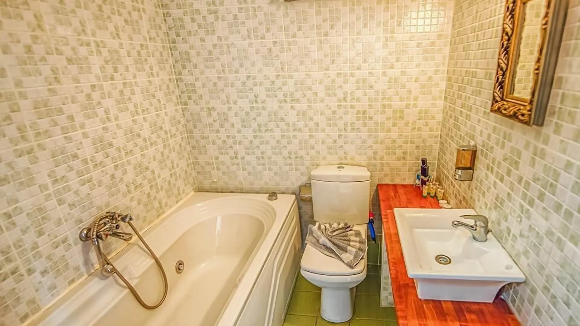 **  Heraion Hotel Nea Kallikrateia Grecia